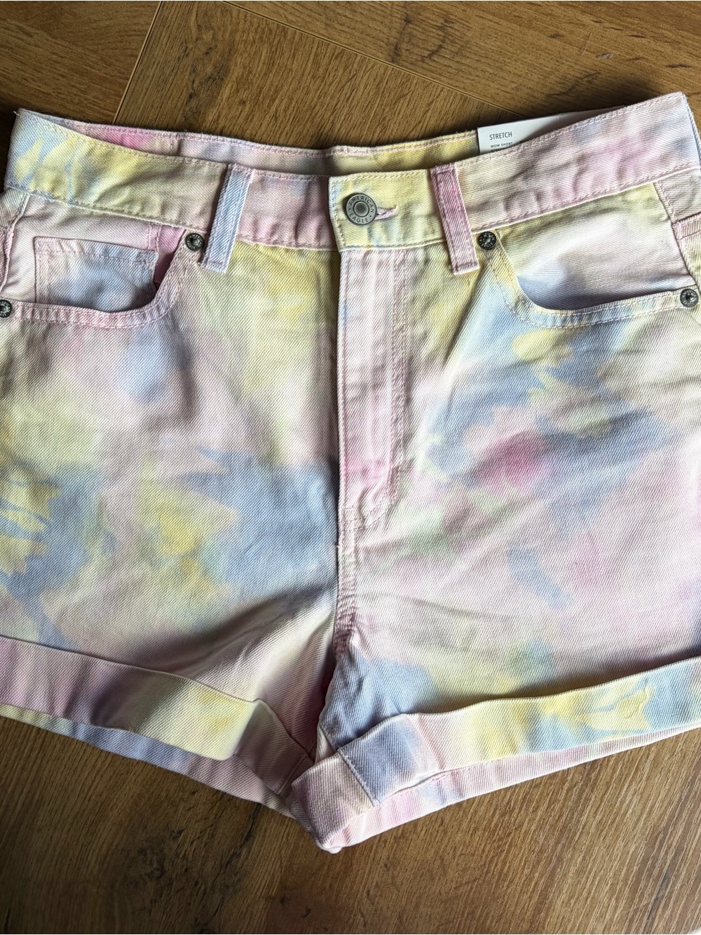 American Eagle Pastel Tie-Dye Women's Mom Denim Shorts